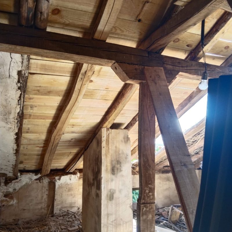 Reconstrucción de tejado en Humanes con estructura de madera nueva